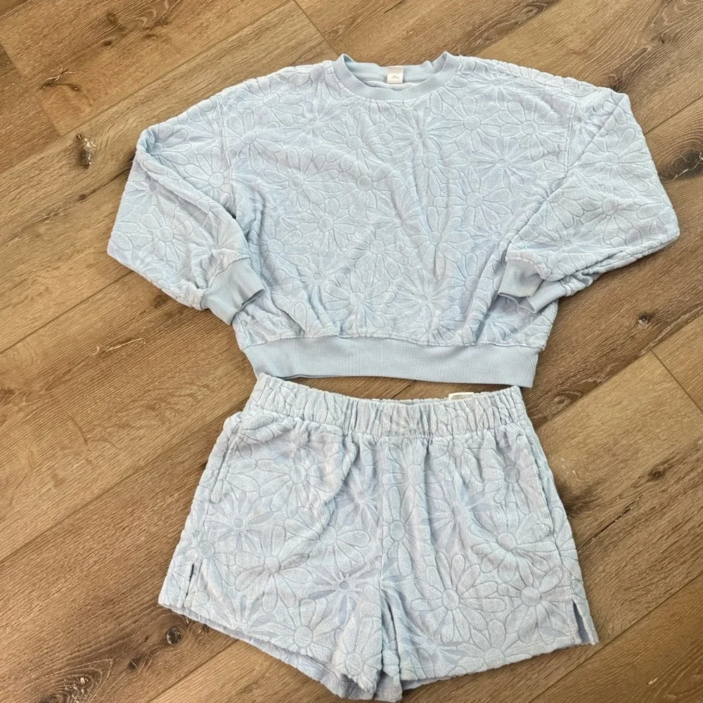 Old Navy light blue sweater short set